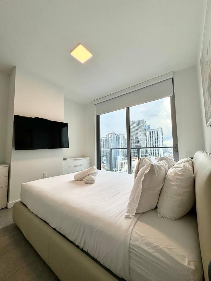 2 Bedrooms Design Condo Downtown Miami Pool And Gym 外观 照片