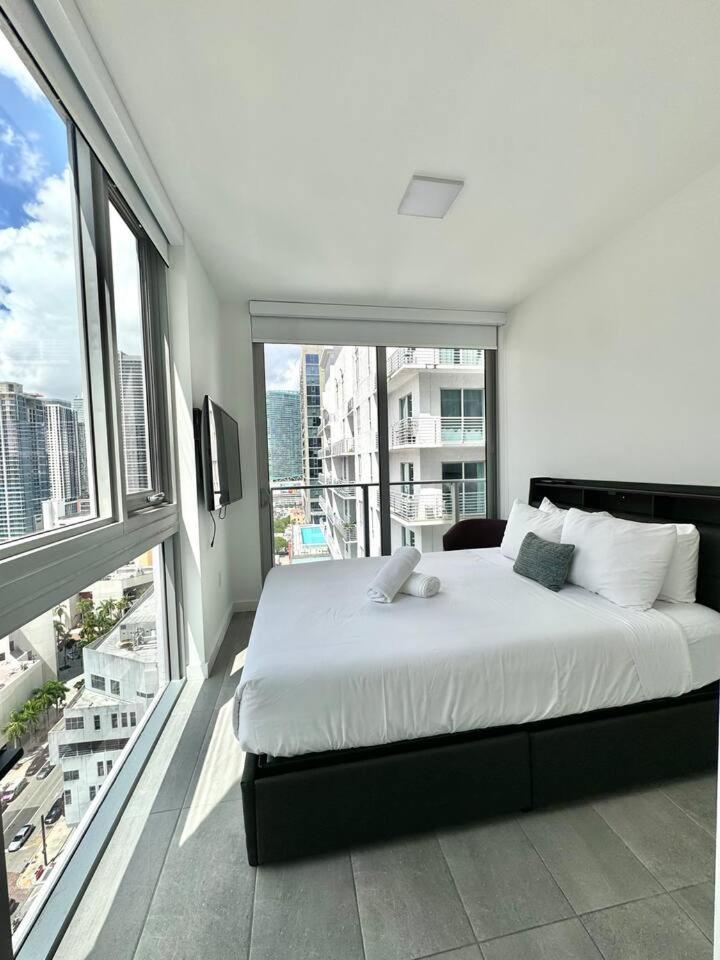 2 Bedrooms Design Condo Downtown Miami Pool And Gym 外观 照片